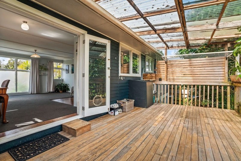 Birkenhead, 5 bedrooms64630726332417112