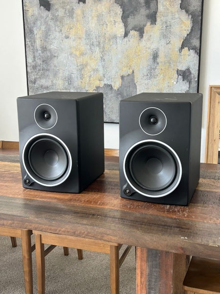 Mackie Studio Monitors 8" - 8 inch - MK||| Carousel 1