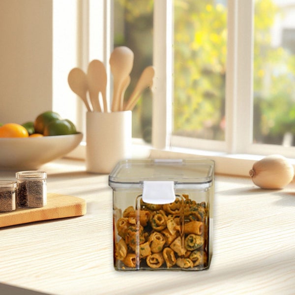 Clear Airtight Food Storage Container ¨C BPA-Free Plastic Canister with Lid, Carousel 1