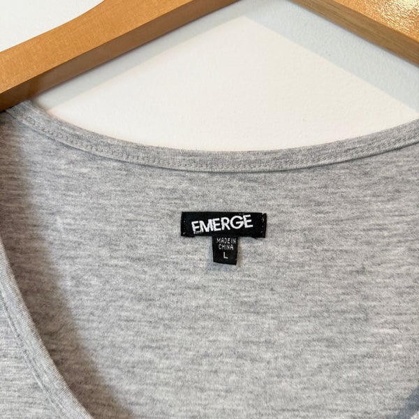 EMERGE Dress - Grey Frill Hem - Size L Carousel 2