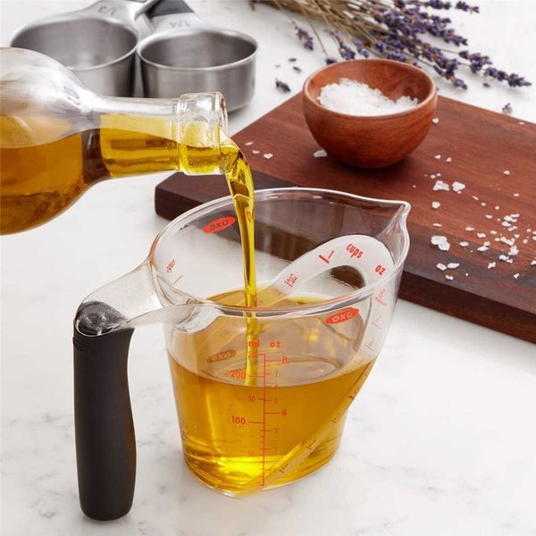 OXO Good Grips Angled Measuring Jug 4 Cups Carousel 4