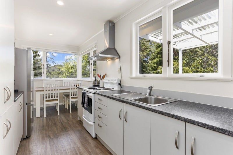 Whenuapai, 3 bedrooms64635152103554113