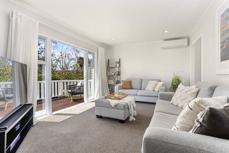 Whenuapai, 3 bedrooms64635152103554114