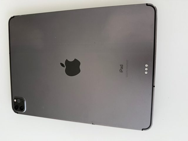 iPad Pro 11" (2nd Gen, 256GB) FULL WORKSTATION BUNDLE! Magic Keyboard + Pencil 264635867502851114