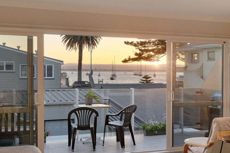 Effortless Living With Pilot Bay Views64636248681731110