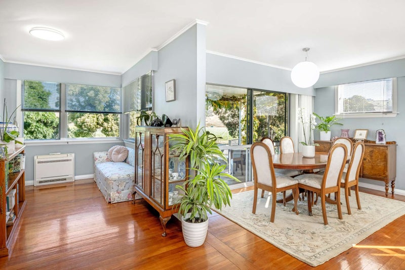 Simply Stunning. Seriously For Sale.64636555289730114