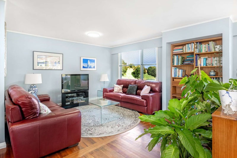 Simply Stunning. Seriously For Sale.64636555289730113