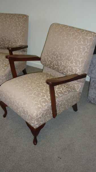 PAIR OF RETRO WOODEN ARMED CHAIRS Carousel 2