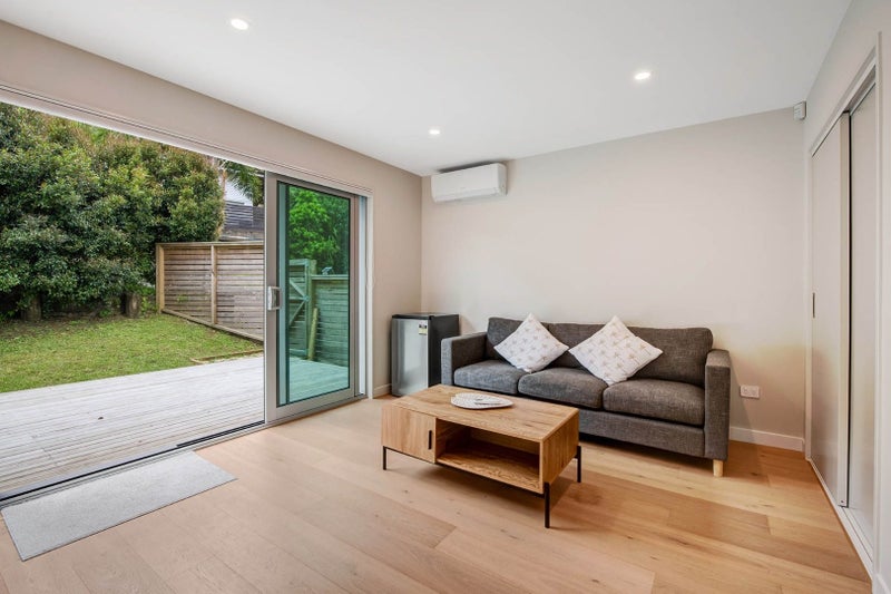 Albany, 1 bedroom64637037629185112