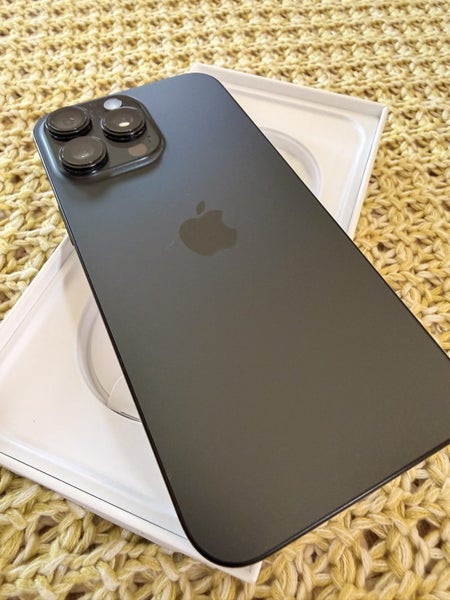 iPhone 16 Pro Max Black Titanium 256GB with accessories64637099461123113