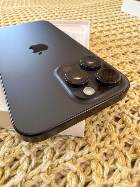 iPhone 16 Pro Max Black Titanium 256GB with accessories64637099461123114