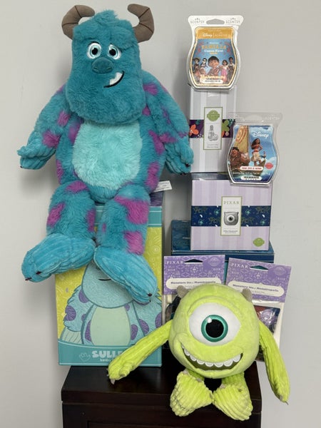 Scentsy PIXAR Monsters Inc Buddies & Mini Warmer 2 Disney Waxes Carousel 1