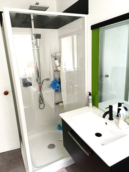 Wilton, 3 bedrooms64637285022338111