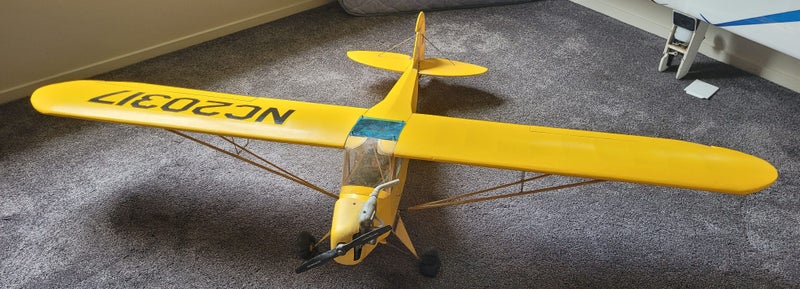 Piper Cub J3 model RC airplane Carousel 2