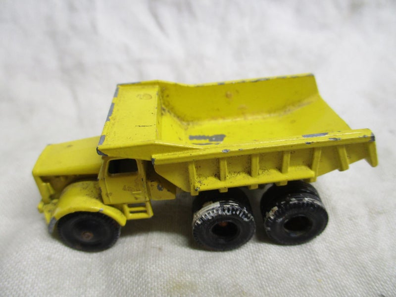HU 7260 - Diecast Lesney Toy Truck - Euclid Dump Truck No 6 Carousel 2
