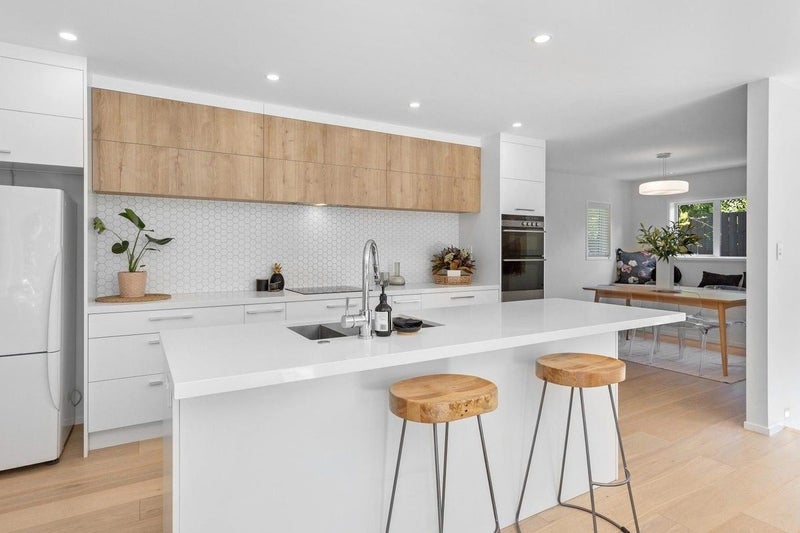 Point Chevalier, 4 bedrooms64637743050241114