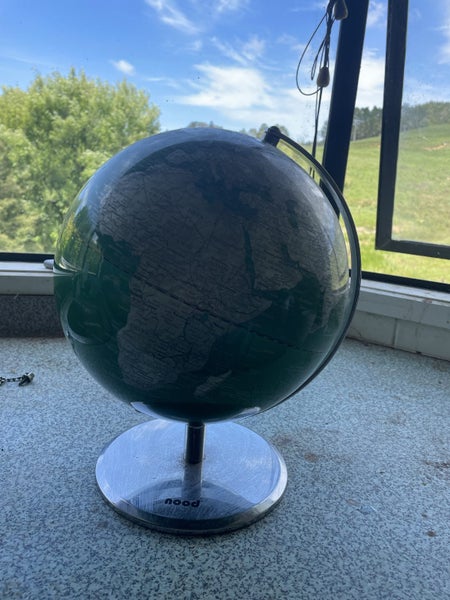 Terra Globe Nood green/silver Carousel 1