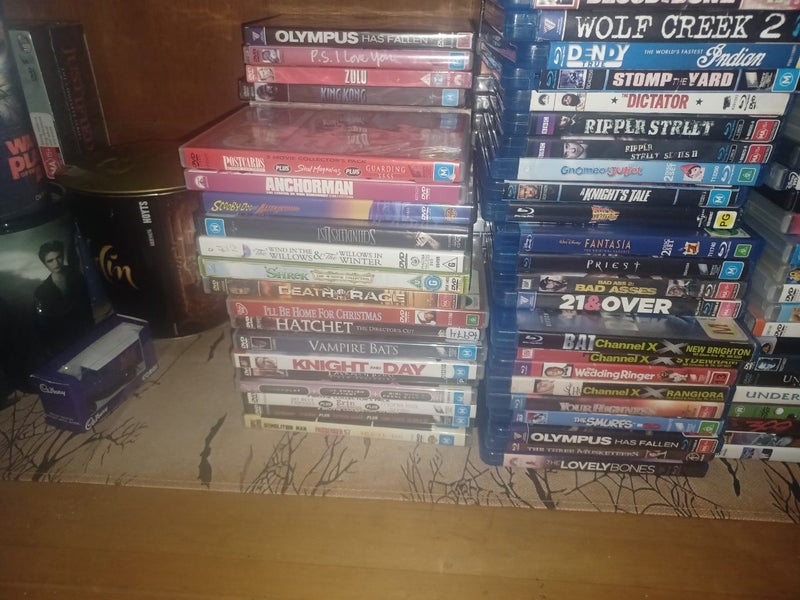 Bulk dvds and blurays64638004677633112