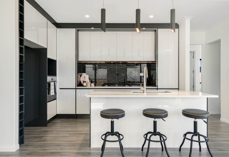 Flat Bush, 6+ bedrooms64638143143683112