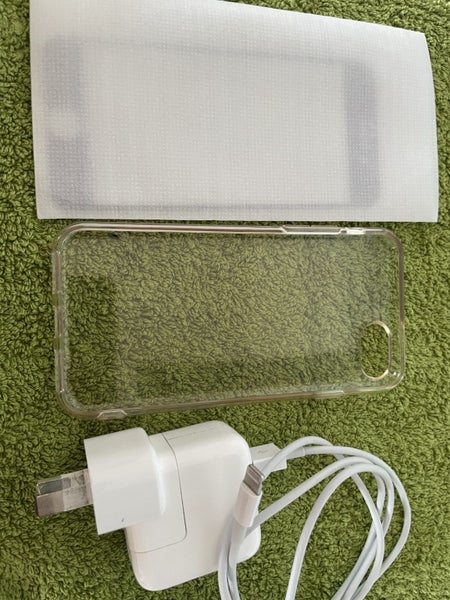 Apple iPhone SE (2nd generation) RED64716885459586114