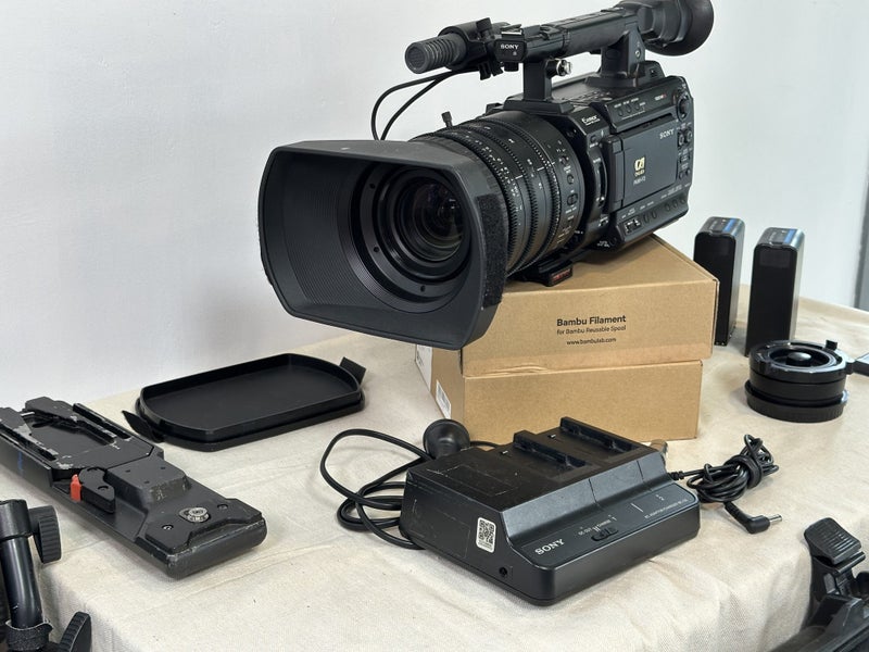 Sony Cinema Camera Full Pro Kit w/ Tripod - PMW-F3 CineAlta Carousel 2