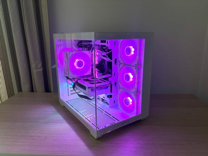 White Gaming PC | Ryzen 7600 + RX 9060 XT (32GB DDR5)64645623539075110