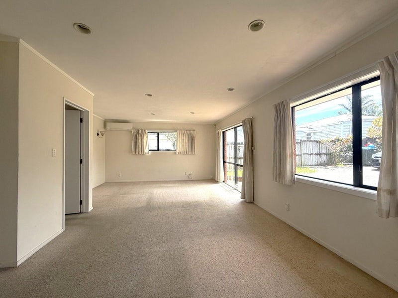 Mount Albert, 4 bedrooms64638737887874111