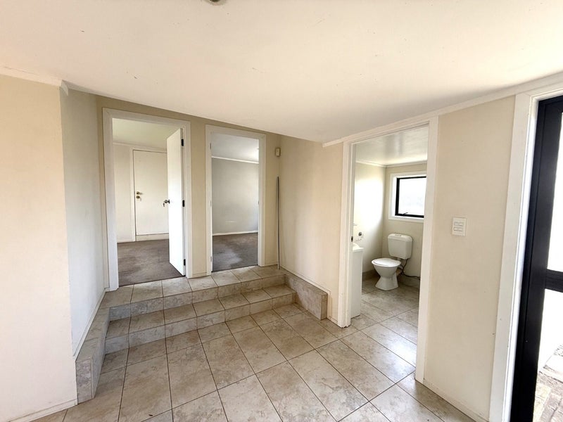 Mount Albert, 4 bedrooms64638737887874114