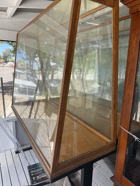 Display cabinets Carousel 2