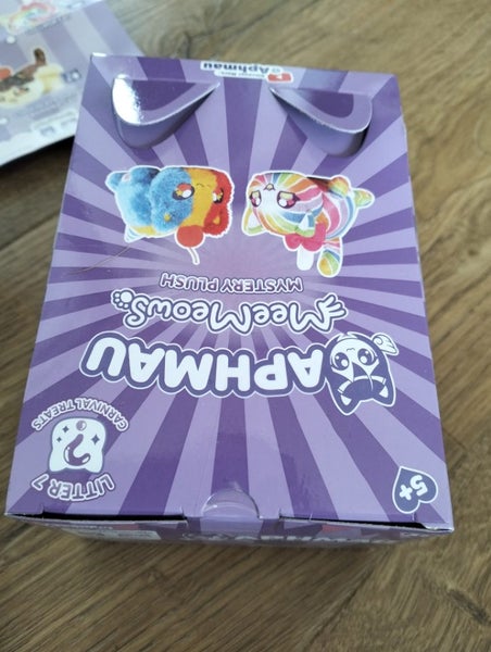 NEW Aphmau Carnival Plush Frosted Cookie Cat - Litter 7 Carousel 4