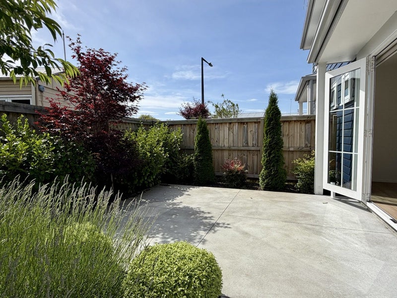 Edgeware, 2 bedrooms64639133827458113