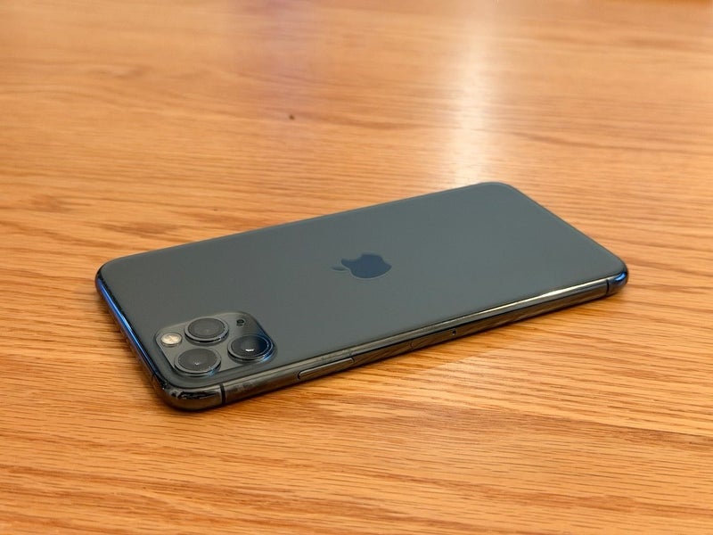 iPhone 11 Pro Max 265gb - Cracked screen64641068167427113