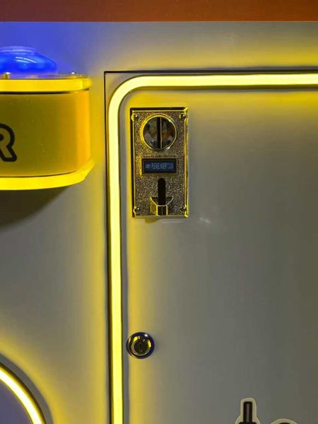 Brand New Claw Machine With NZ Coin Mech (Passive Income) Carousel 6