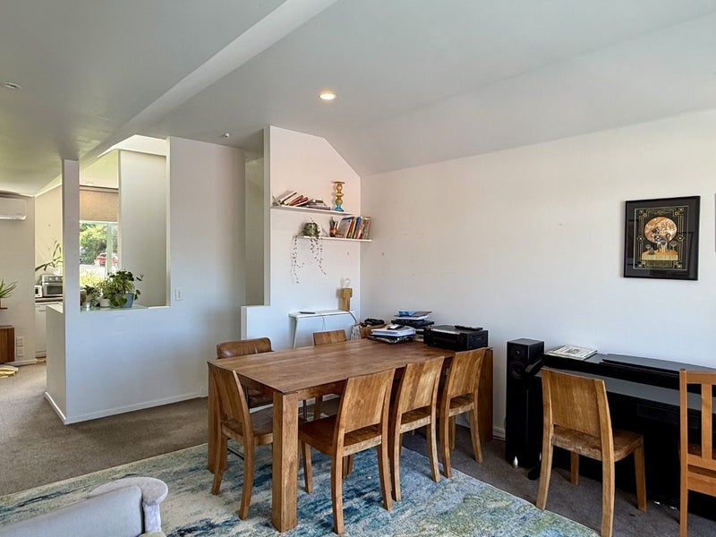 Kelburn, 2 bedrooms64642206784642113