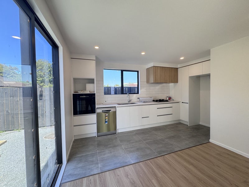 New Lynn, 2 bedrooms64643816109953112