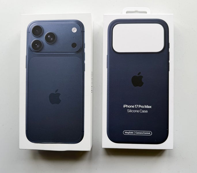 Apple iphone 17 Pro Max 256GB Deep Blue & Case - Unopened64645959836802110