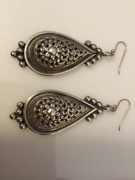 Vintage Silver Teardrop Earrings (Length 70 mm) Carousel 8