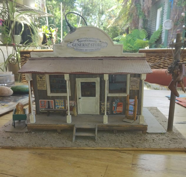 @@@ Vintage Model General Store with Lighting inside and out @@@ Carousel 1