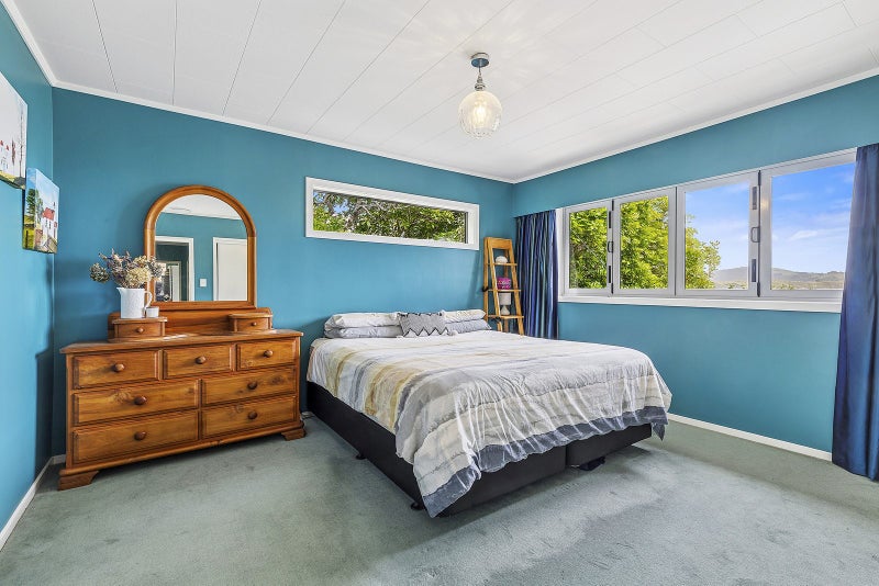 Plimmerton, 4 bedrooms64647306461955112