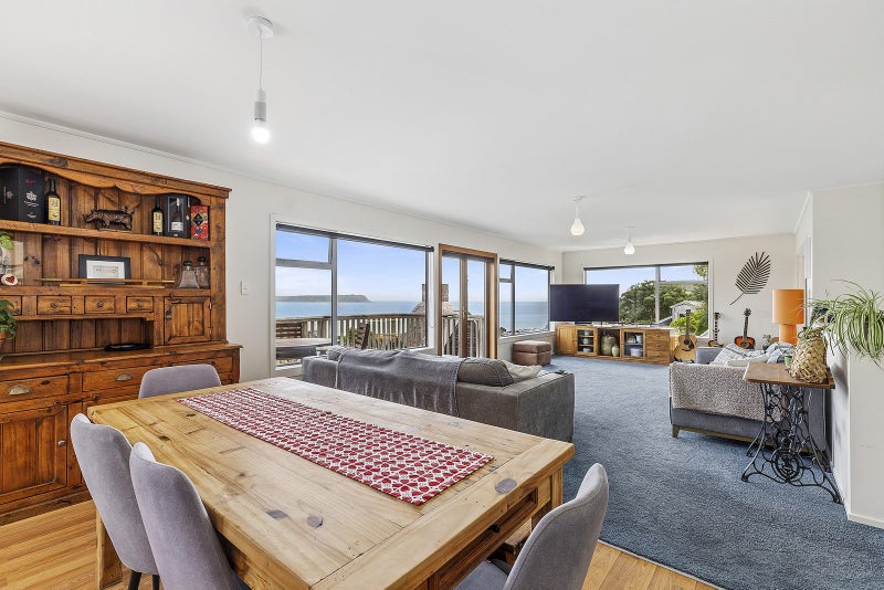 Plimmerton, 4 bedrooms64647306461955114