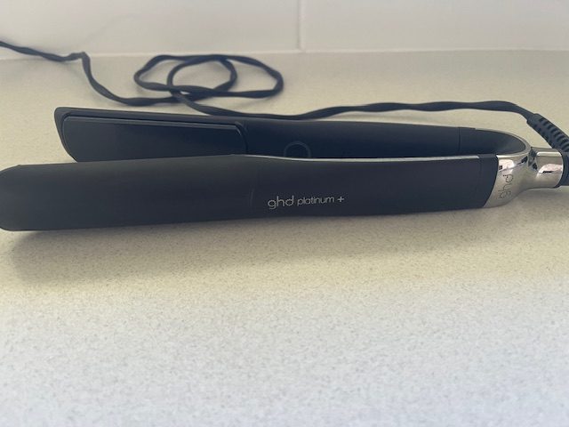 GHD PLATINUM+ HAIR STRAIGHTENER Carousel 2