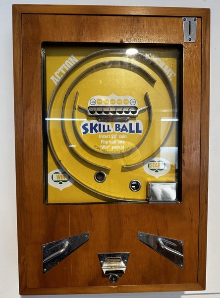 Vintage Coin-Operated Flip Ball Wall-Mounted Arcade Game Carousel 1
