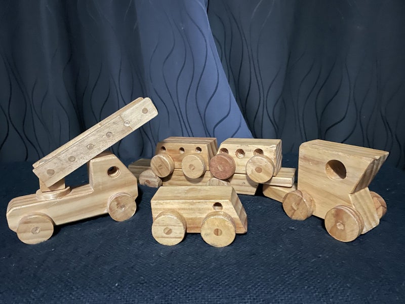 Wooden Transporter + Vehicles Carousel 2