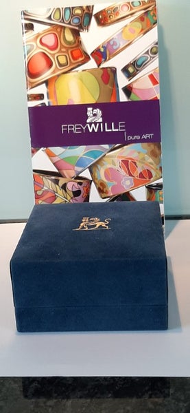 Gold and ceramic jewelry Carousel 2