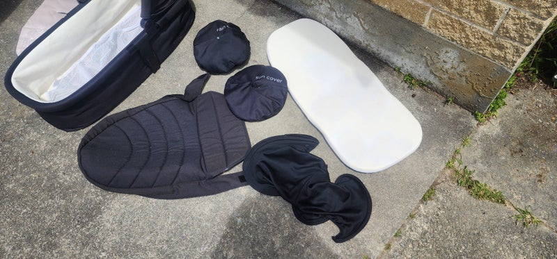 Edwards & Co Stroller Bundle64647896190465112