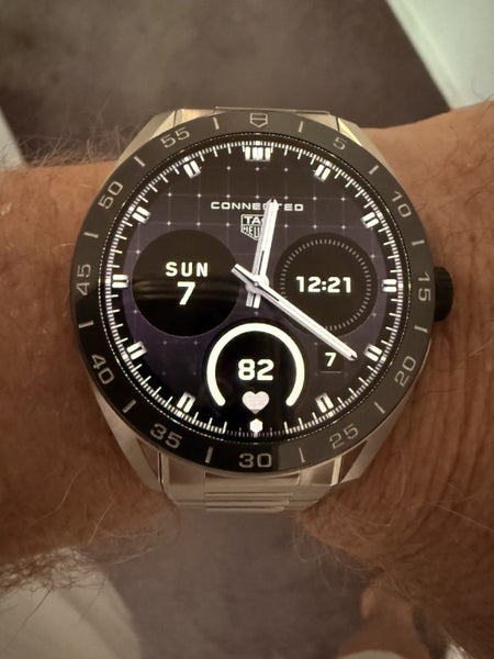 Tag Heuer Connected E5 (45mm) - Steel Band - iPhone and Android Compatible! Carousel 2