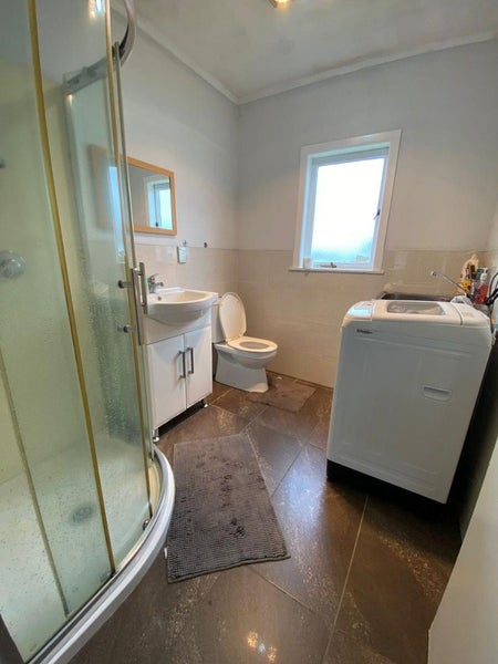 Takanini, 3 bedrooms64648392292226114