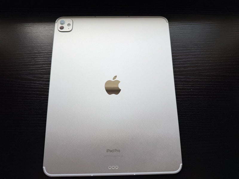 Apple 13” M4 iPad Pro with Cellular and Magic Keyboard64648825714945114