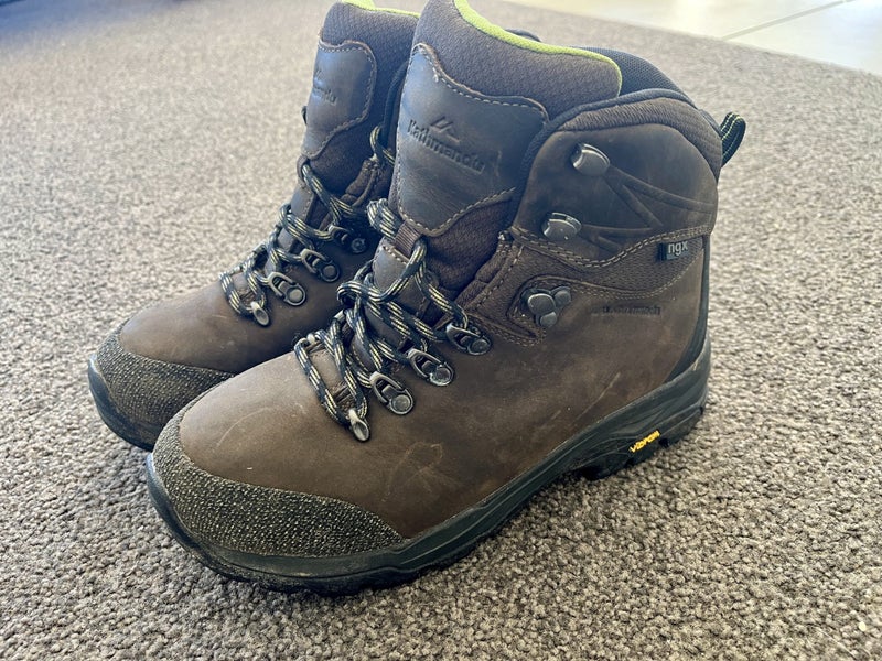 Kathmandu hiking boots size 40 Carousel 2