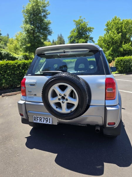 2003 Toyota RAV464648999553666111